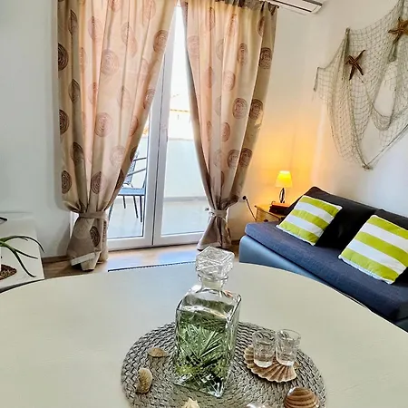 Stela Gornji Karin