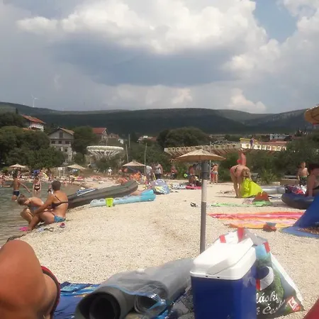 Stela גורני קרין