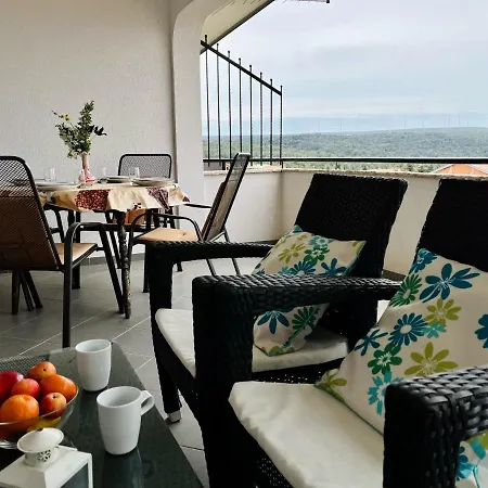 Apartment Stela