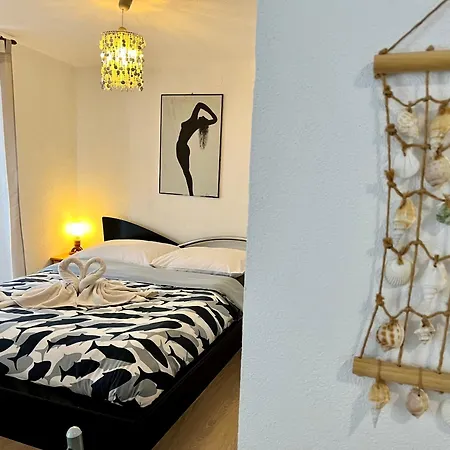 Stela Apartament *