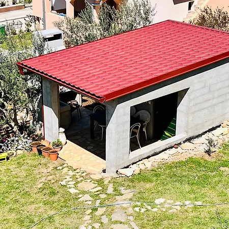 Stela Apartman *