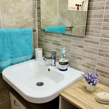Stela Apartman