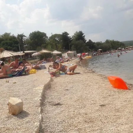 Stela Apartamento Gornji Karin