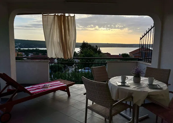 Stela 아파트 고르니 카린